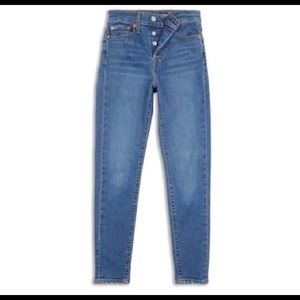 Levi’s Wedgie Jeans